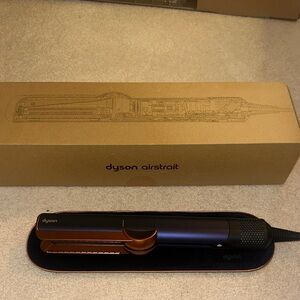 Dyson Airstrait in Copper and Black